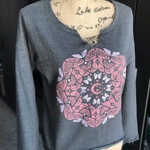 🍭 5/$20 Billabong Sweater